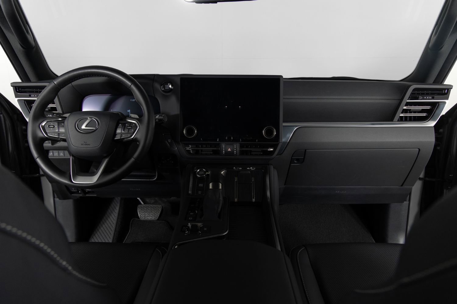 Used 2024 Lexus GX 550 w/ Accessory Package (2T) image 31