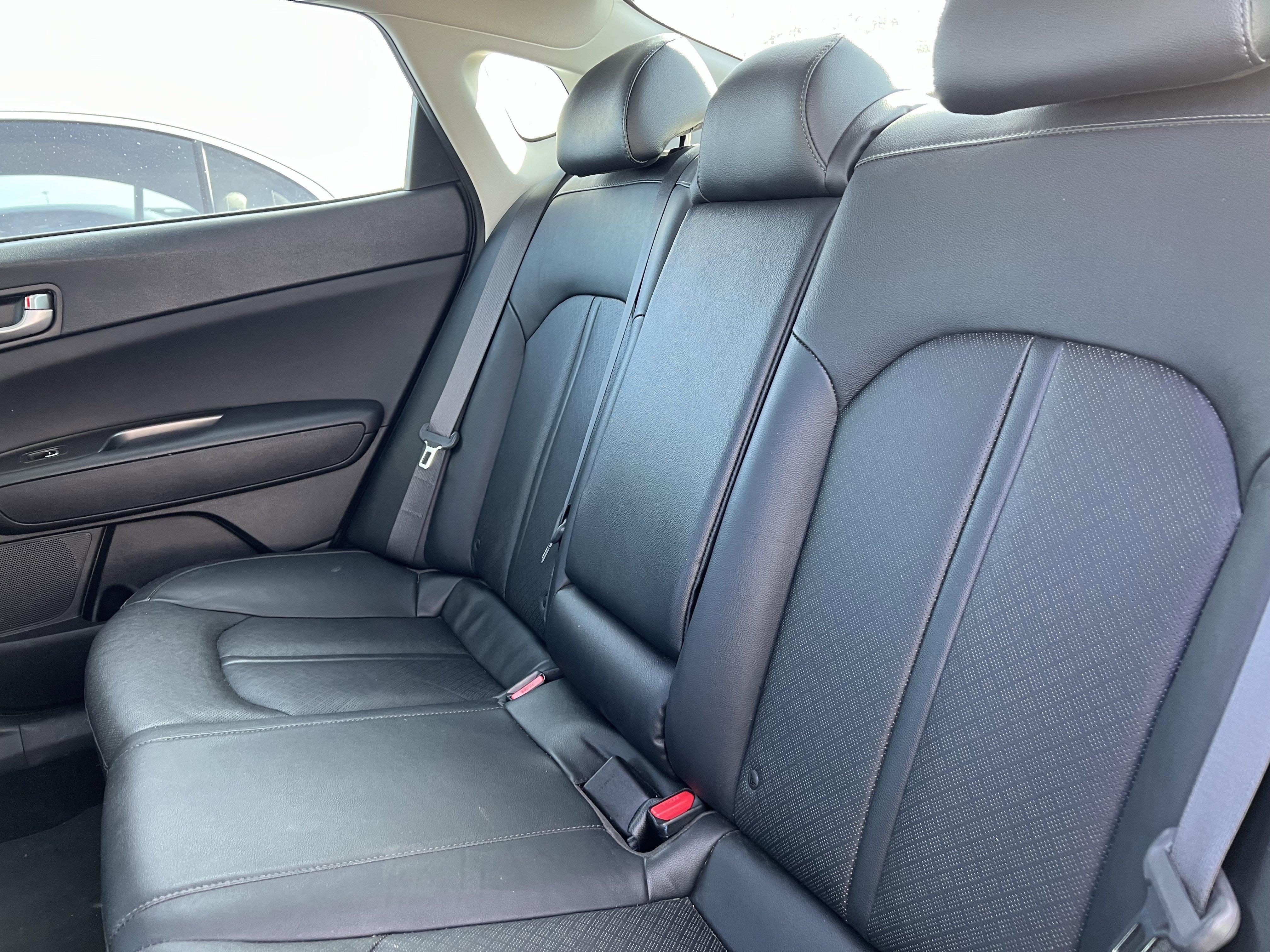 Used 2020 Kia Optima SE image 33