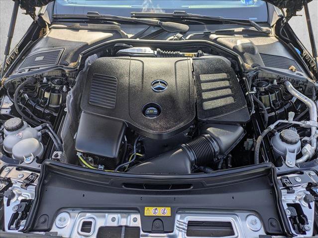Used 2025 Mercedes-Benz C 300 4MATIC Sedan image 23