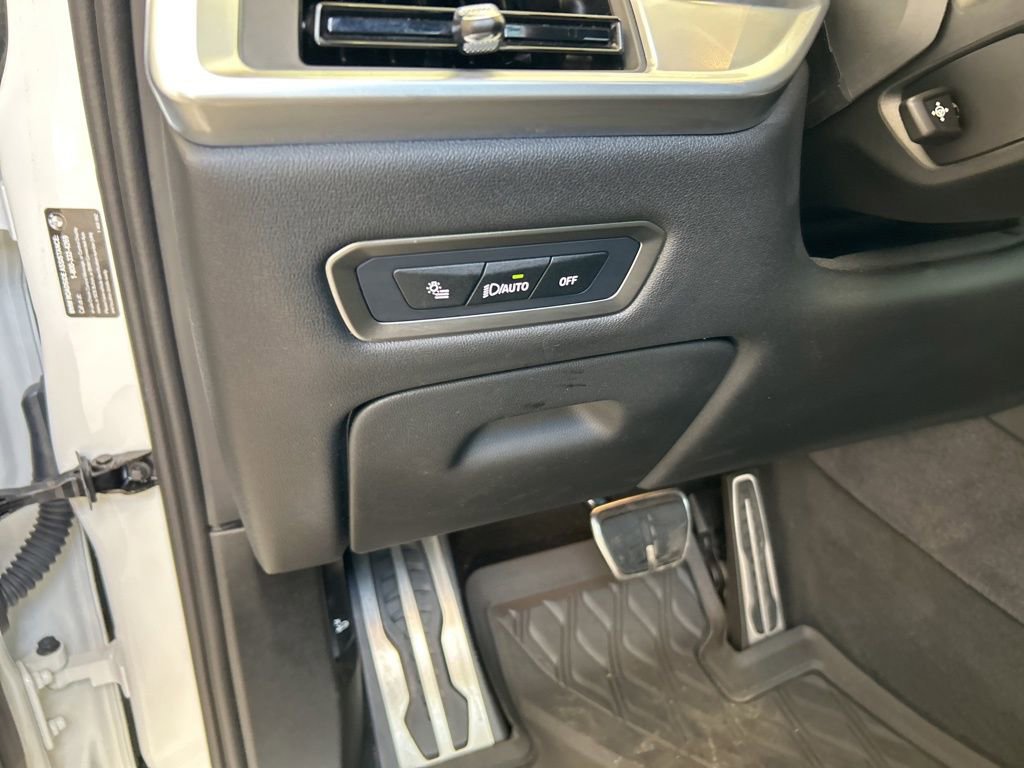 Used 2024 BMW X7 xDrive40i w/ M Sport Package image 62