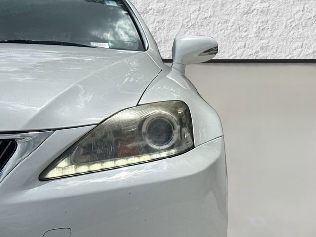 Used 2013 Lexus IS 250C RWD image 9