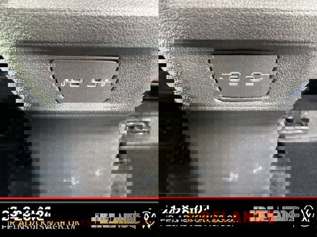 New 2025 Volkswagen Tiguan SE image 55