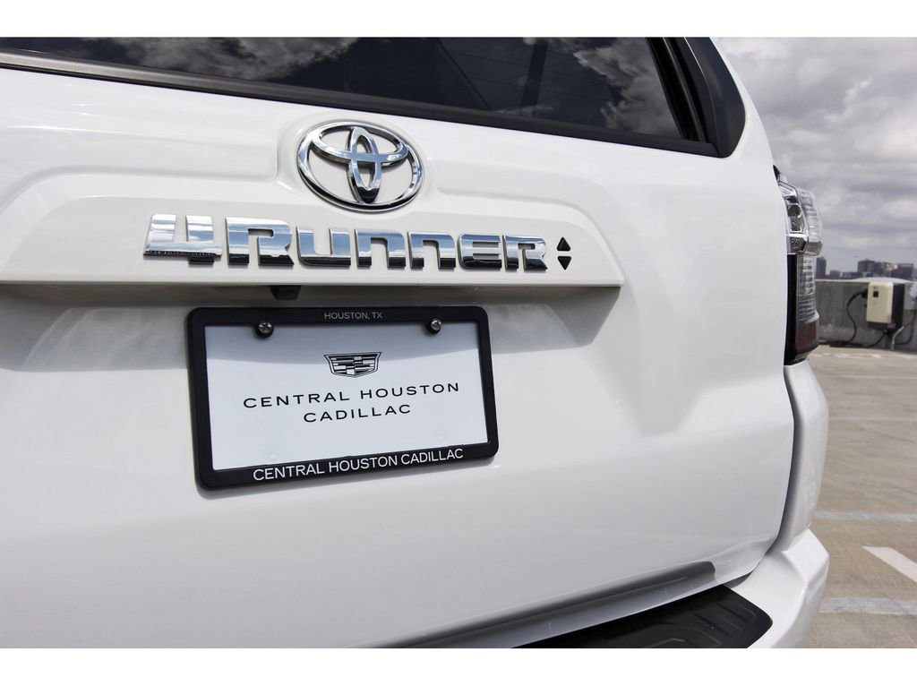 Used 2022 Toyota 4Runner SR5 image 28
