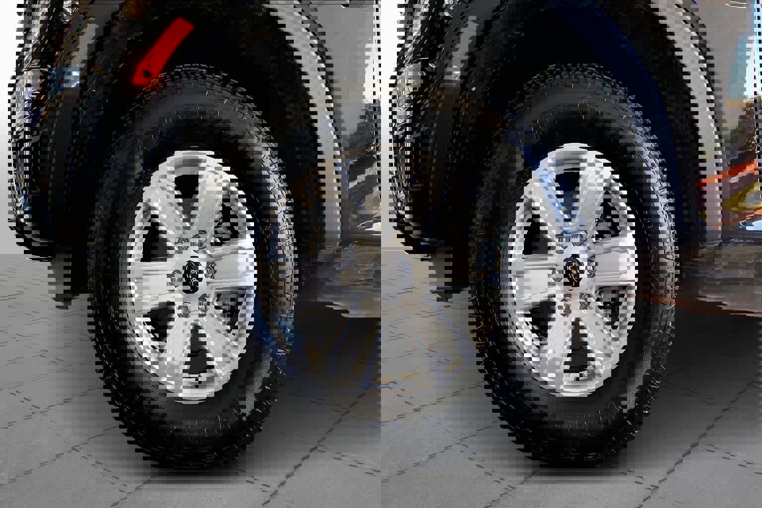 Used 2024 Ford Ranger XL image 11