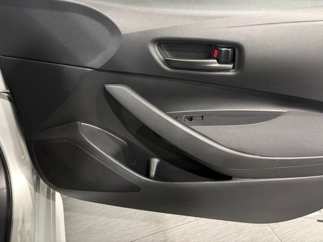 Used 2023 Toyota Corolla LE w/ Carpet Mat Package (TMS) FWD image 13