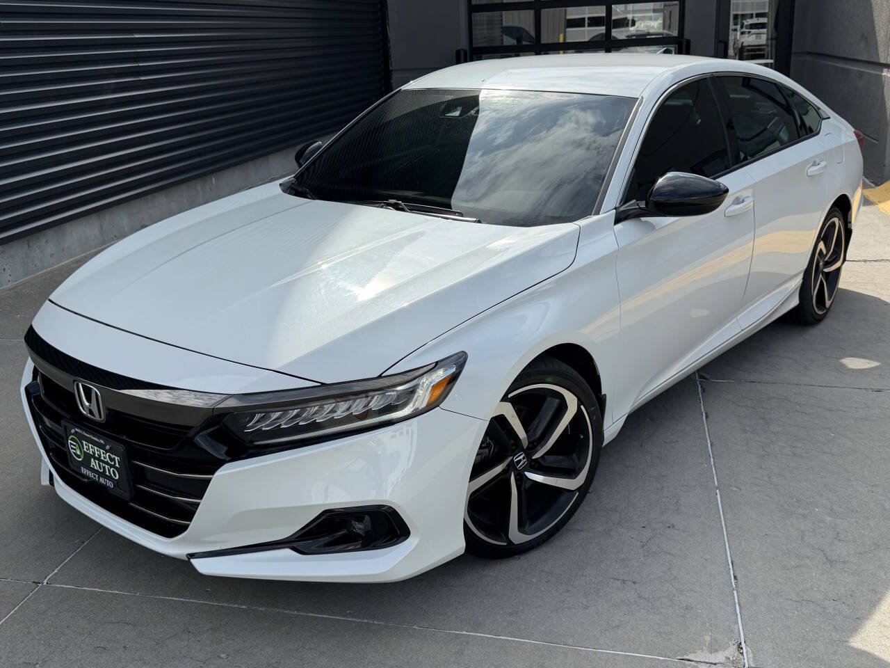 Used 2021 Honda Accord Sport image 2
