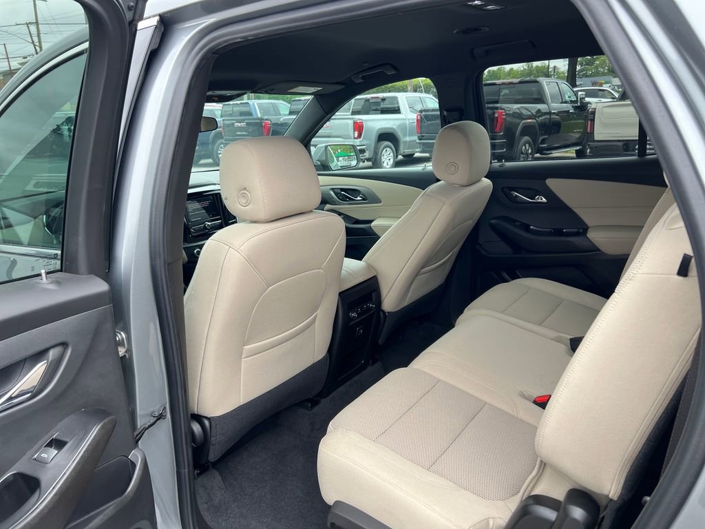 Used 2023 Nissan Pathfinder SL AWD/4WD image 17