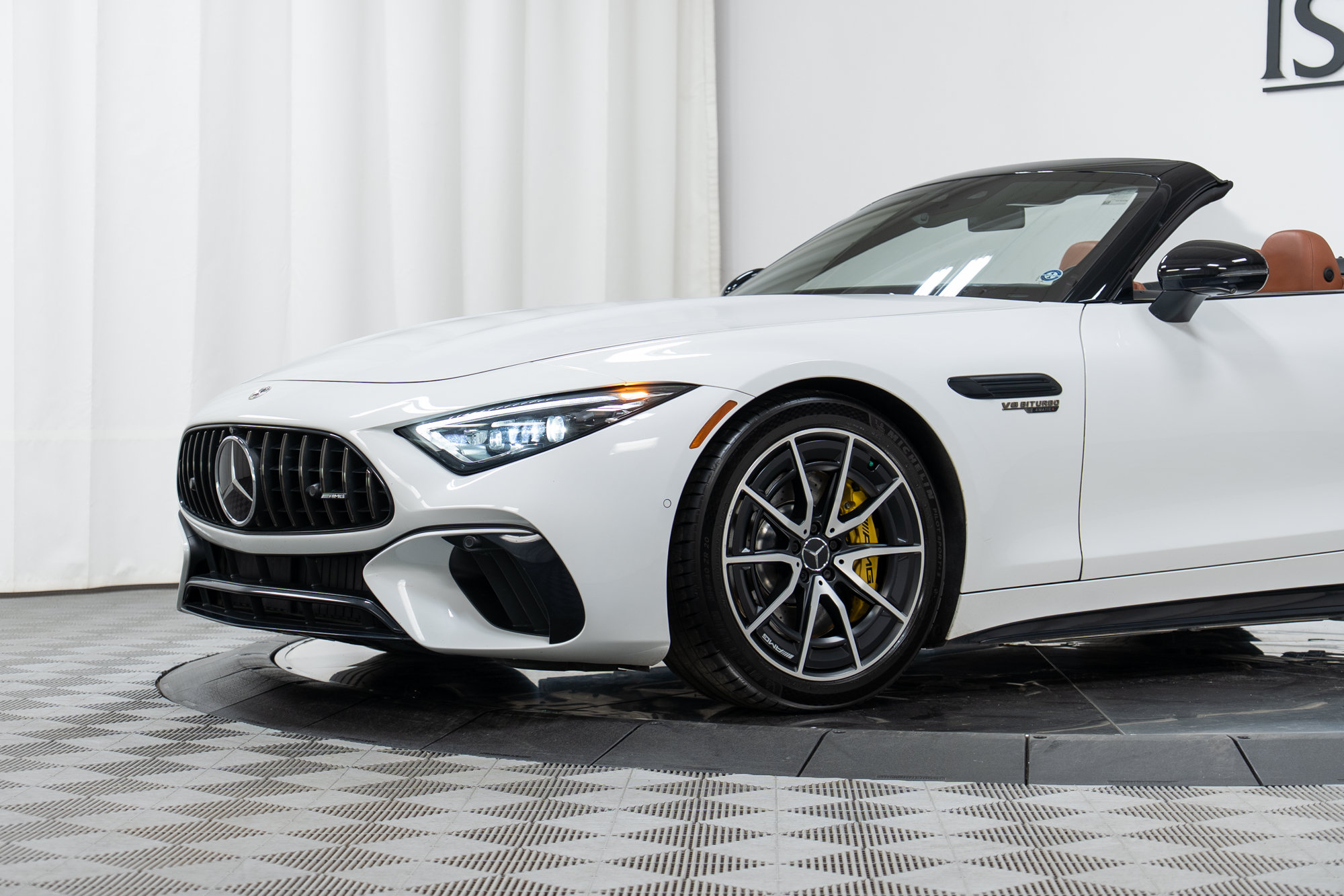 Certified 2022 Mercedes-Benz SL 55 AMG 4MATIC image 25