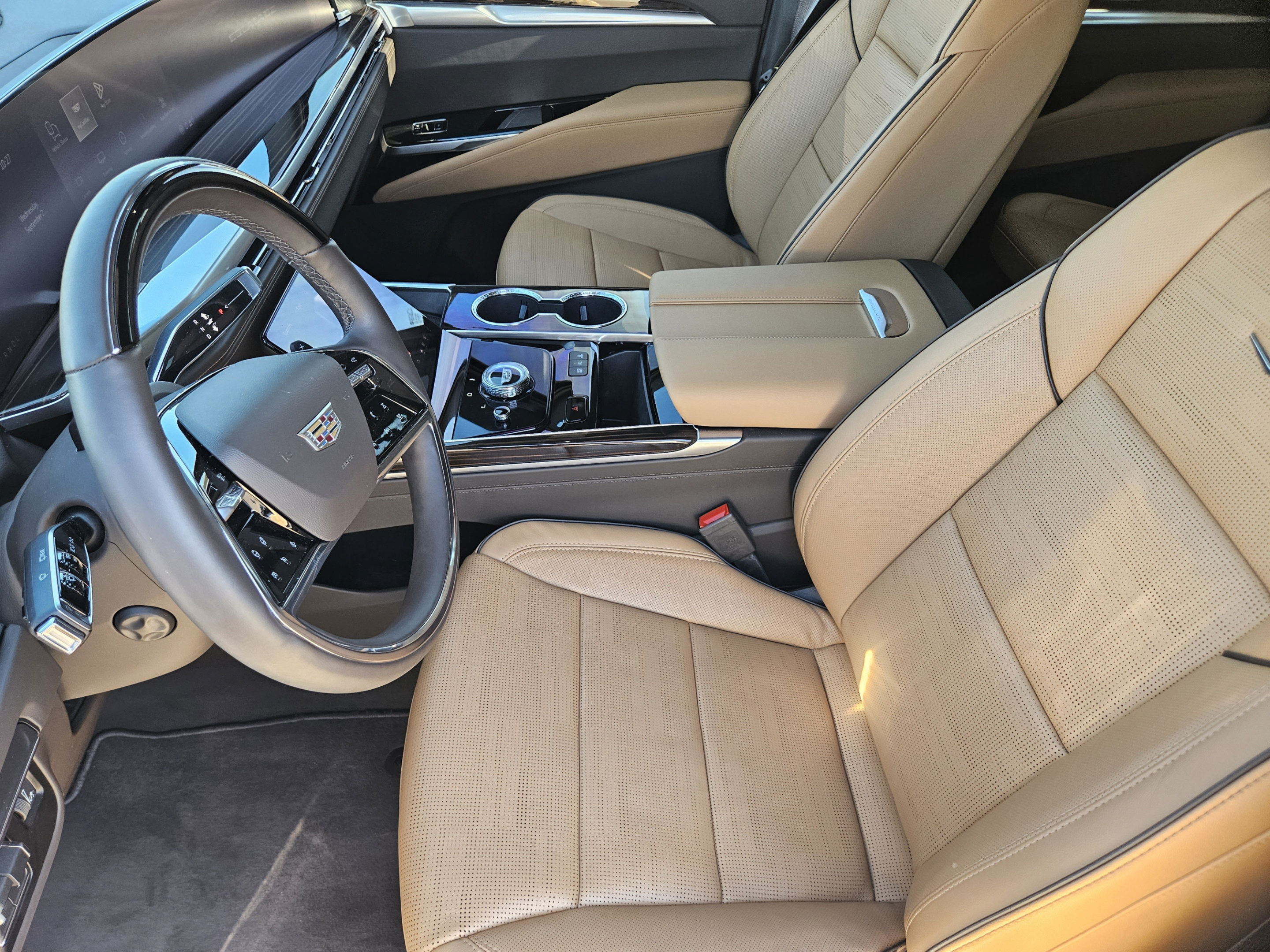 Used 2026 Cadillac Escalade Luxury w/ Touring Package RWD image 5