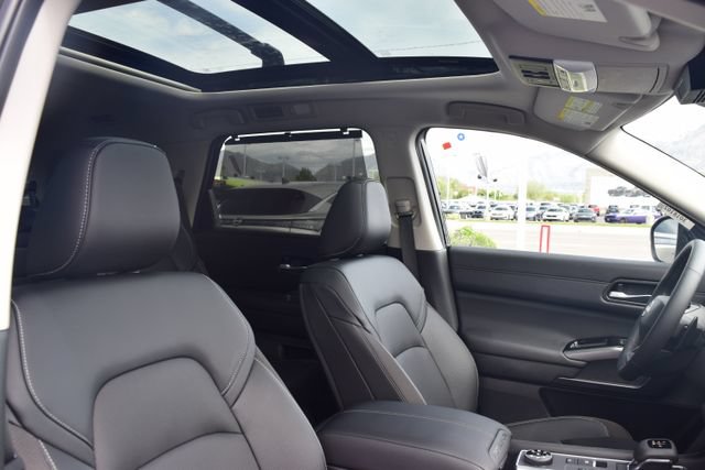 New 2026 Nissan Pathfinder SL w/ SL Premium Package AWD/4WD image 40