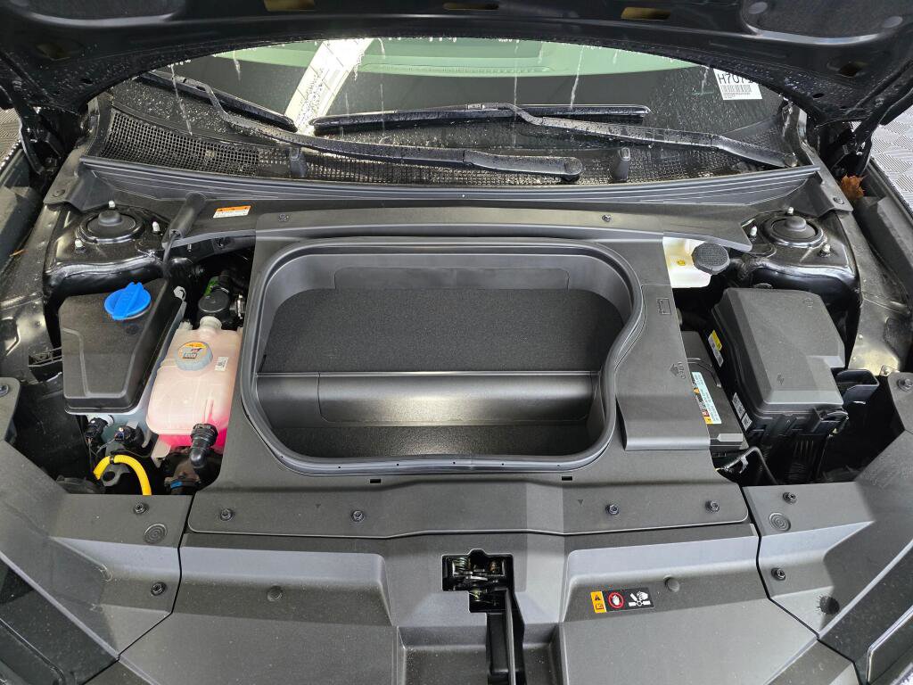 New 2025 Hyundai Ioniq 6 SEL image 12