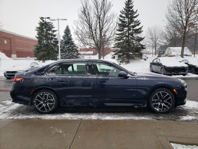 New 2026 BMW 740i xDrive w/ Premium Package image 4