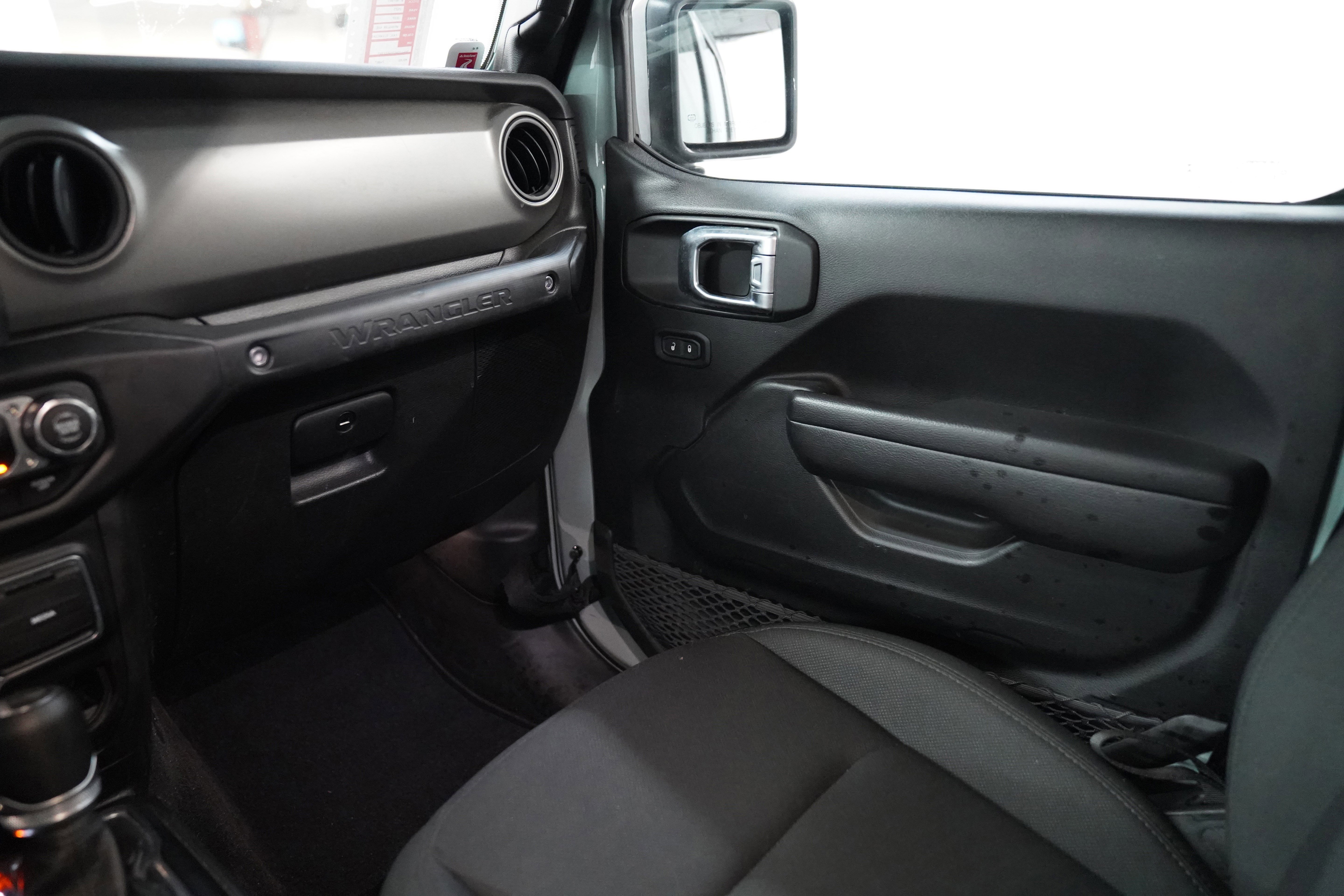 Used 2023 Jeep Wrangler Unlimited AWD/4WD image 13