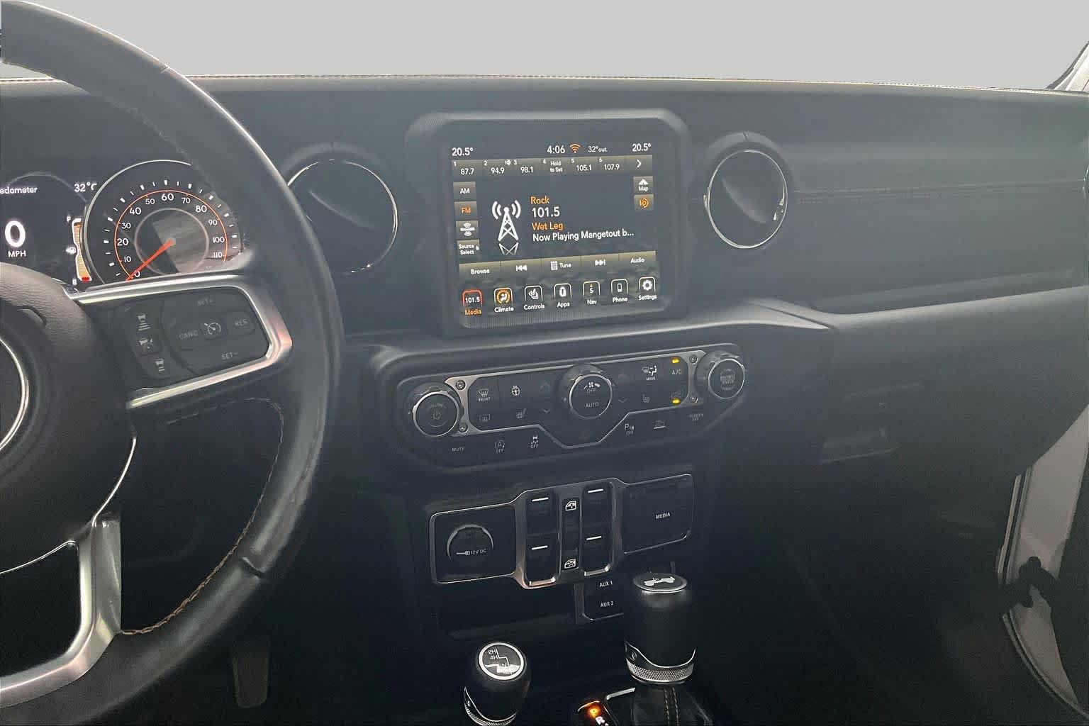 Used 2021 Jeep Wrangler Unlimited Sahara AWD/4WD image 7