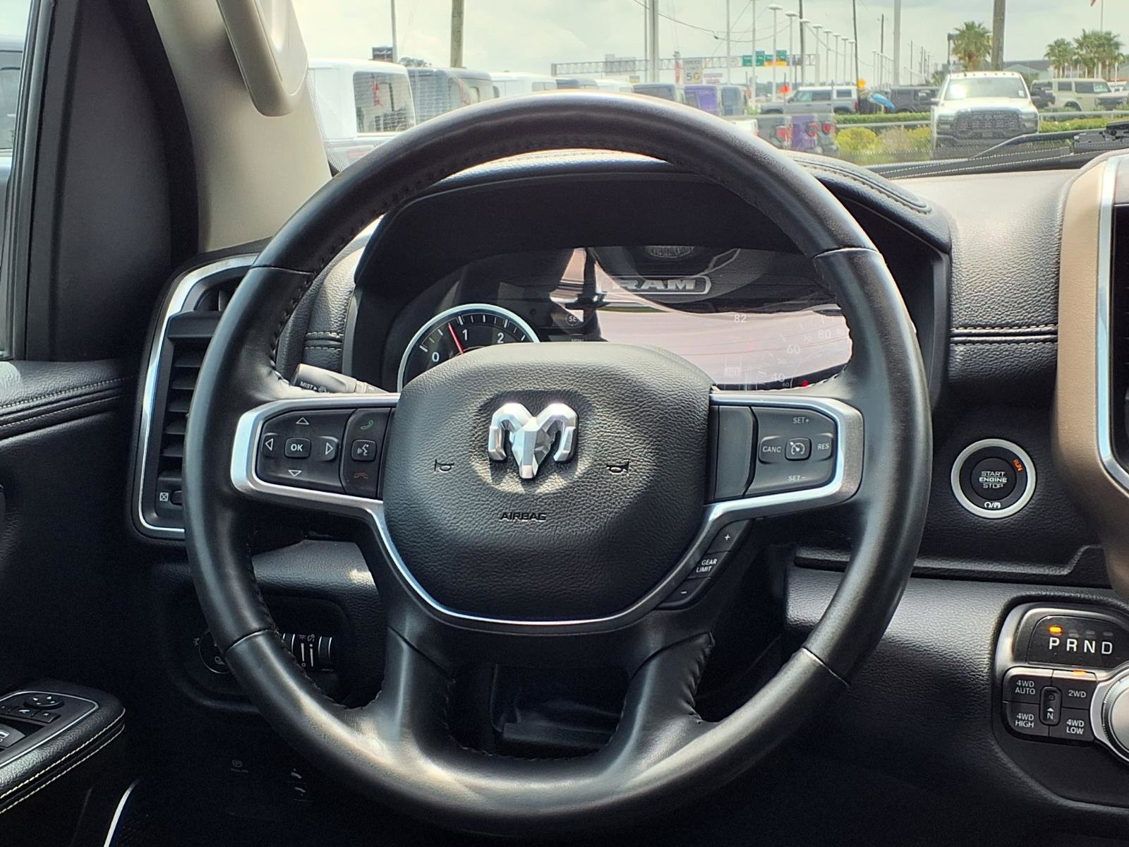 Used 2022 RAM 1500 Laramie AWD/4WD image 13