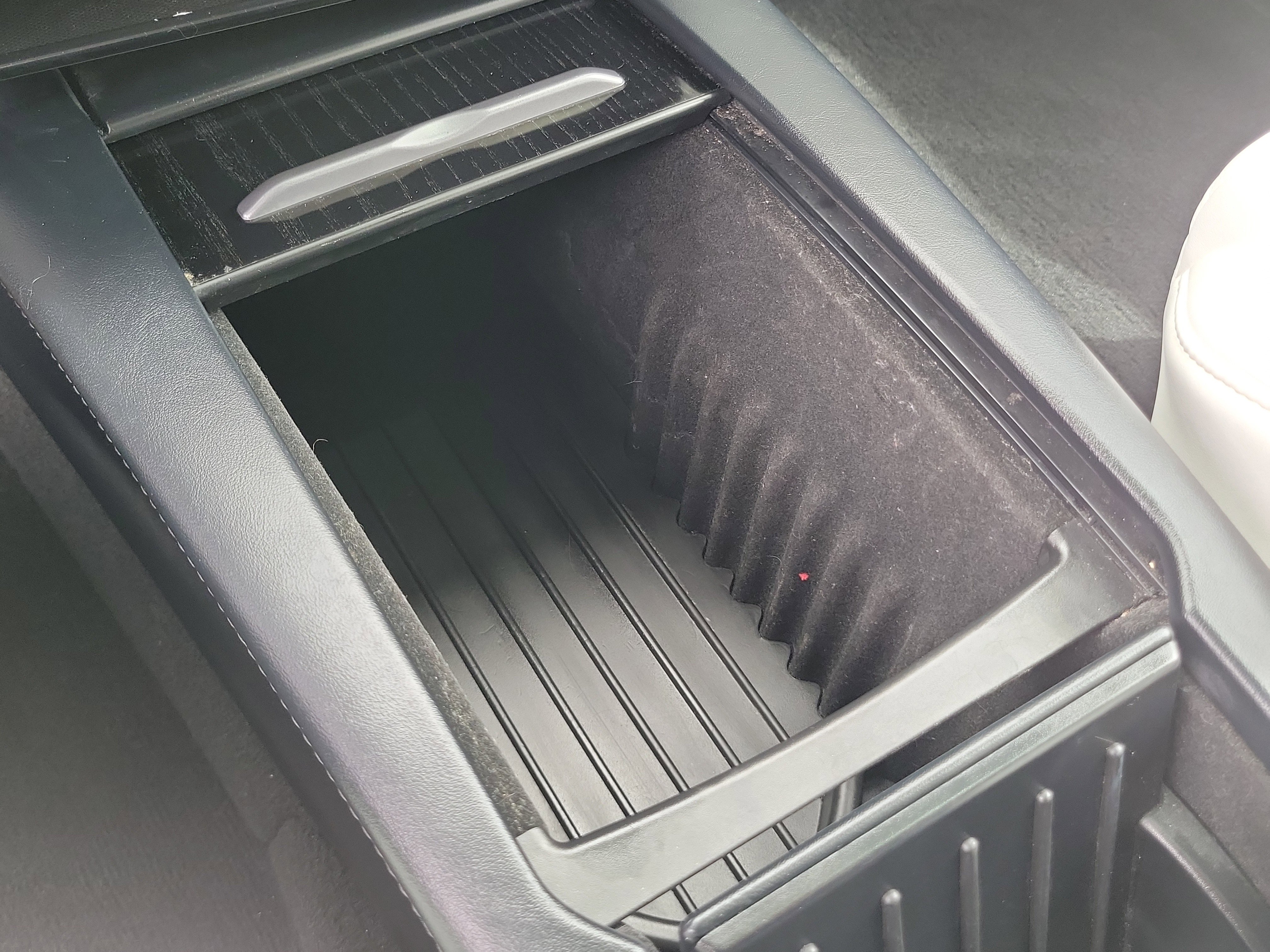 Used 2020 Tesla Model X image 16