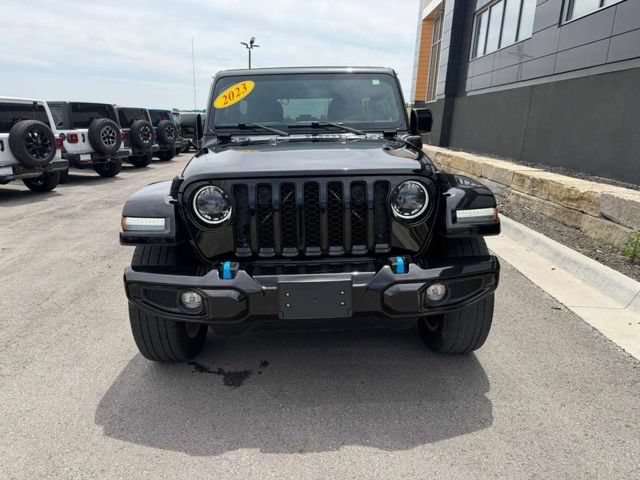 Used 2023 Jeep Wrangler Unlimited Sahara AWD/4WD image 9
