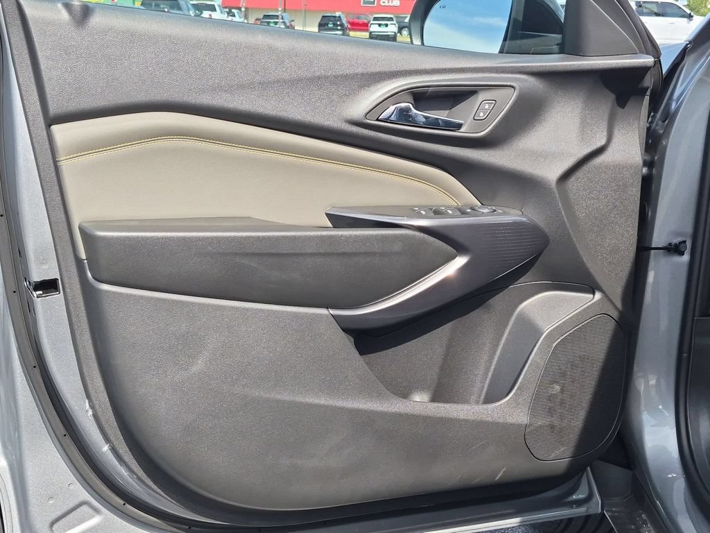 New 2026 Chevrolet Trax ACTIV w/ Driver Confidence Package FWD image 20