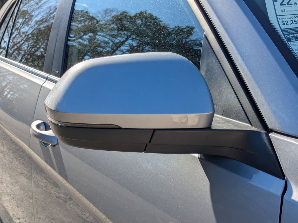 New 2026 Volkswagen Atlas Cross Sport SE image 12