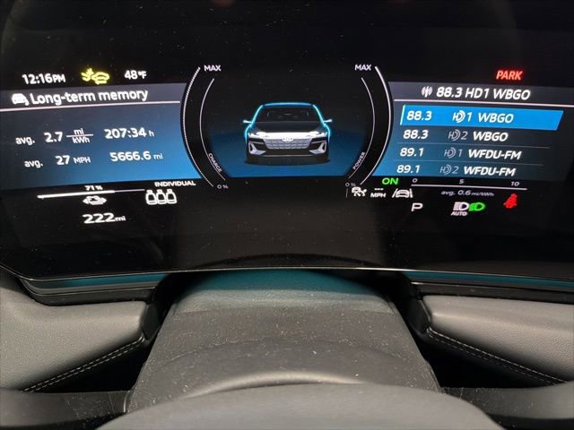 Used 2025 Audi A6 e-tron Premium Plus w/ Premium Plus AWD/4WD image 9
