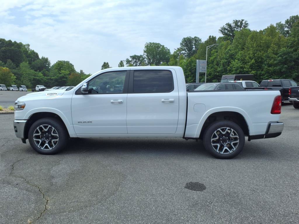 Used 2025 RAM 1500 Laramie AWD/4WD image 5