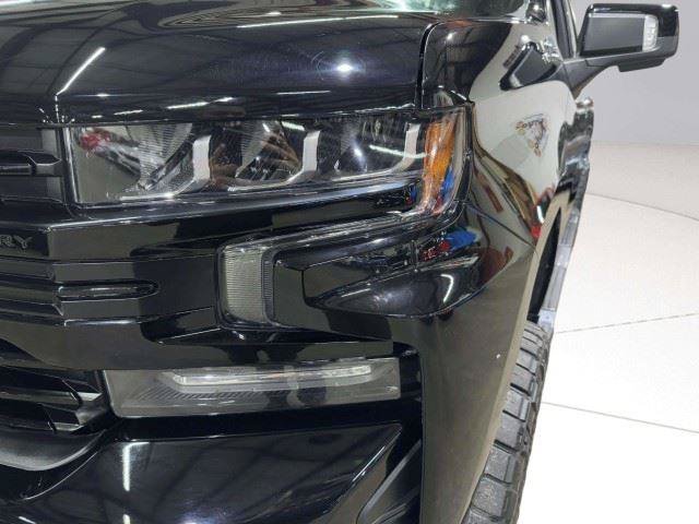 Used 2021 Chevrolet Silverado 1500 High Country w/ Z71 Off-Road Package AWD/4WD image 11