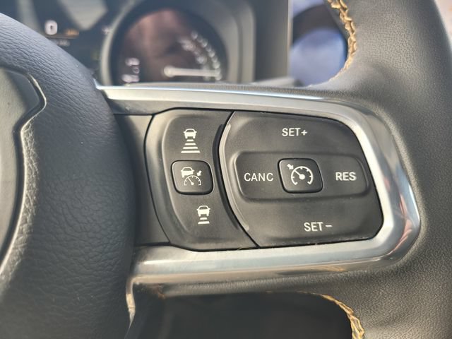 Used 2024 Jeep Wrangler Unlimited Sahara AWD/4WD image 27