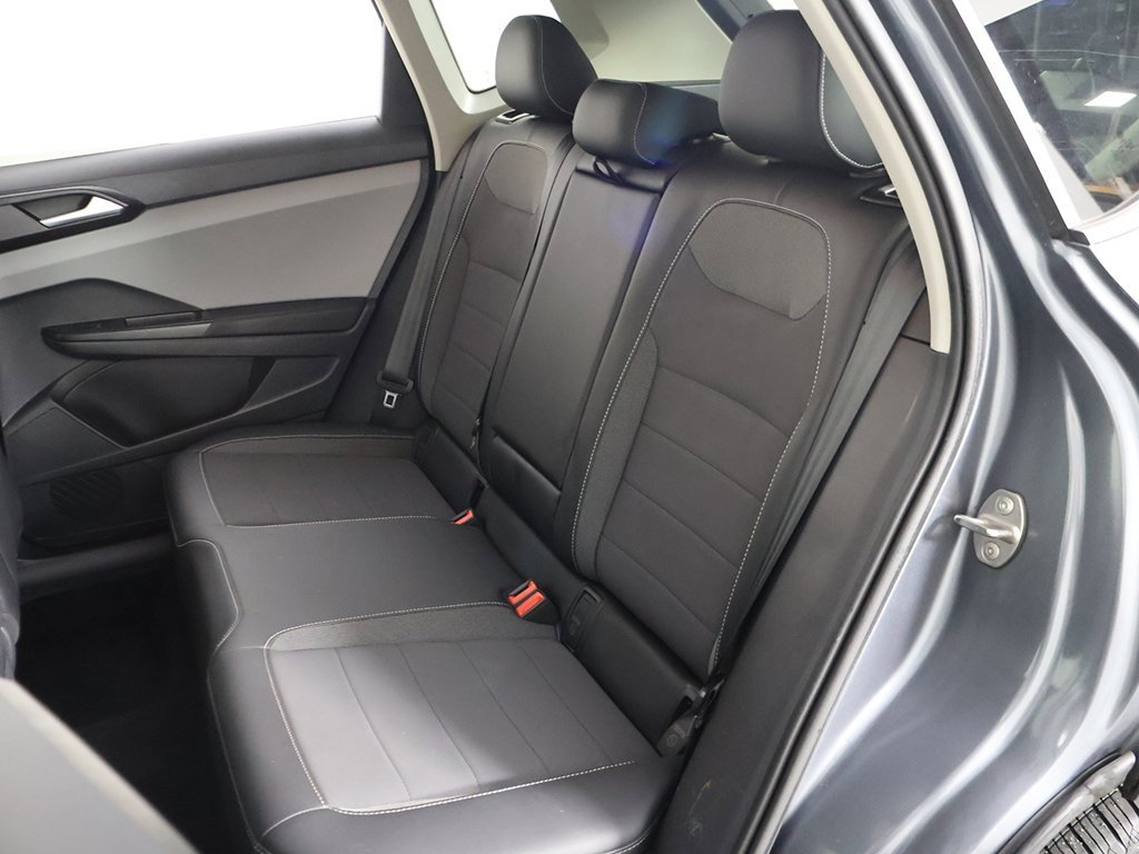 Used 2022 Volkswagen Taos SE image 29