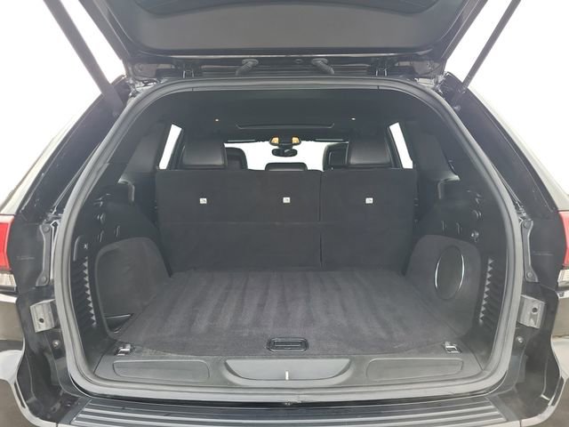 Used 2020 Jeep Grand Cherokee Altitude image 23