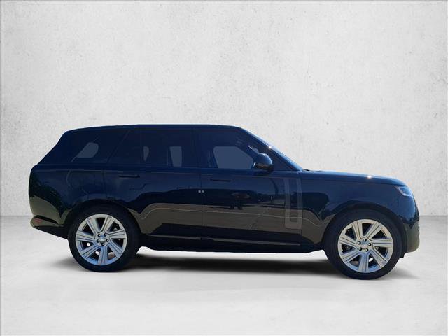 Used 2023 Land Rover Range Rover SE AWD/4WD image 4