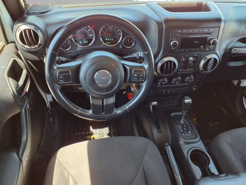 Used 2015 Jeep Wrangler Unlimited Sport w/ Quick Order Package 24S AWD/4WD image 4