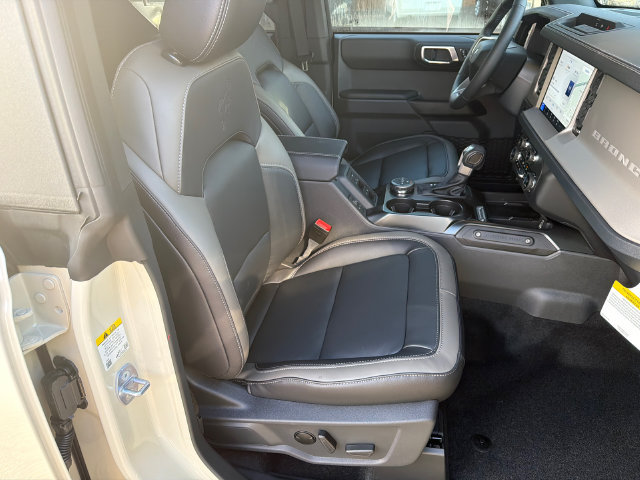 New 2026 Ford Bronco Outer Banks AWD/4WD image 15