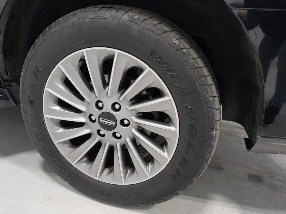 Used 2019 Lincoln Navigator Premiere image 31