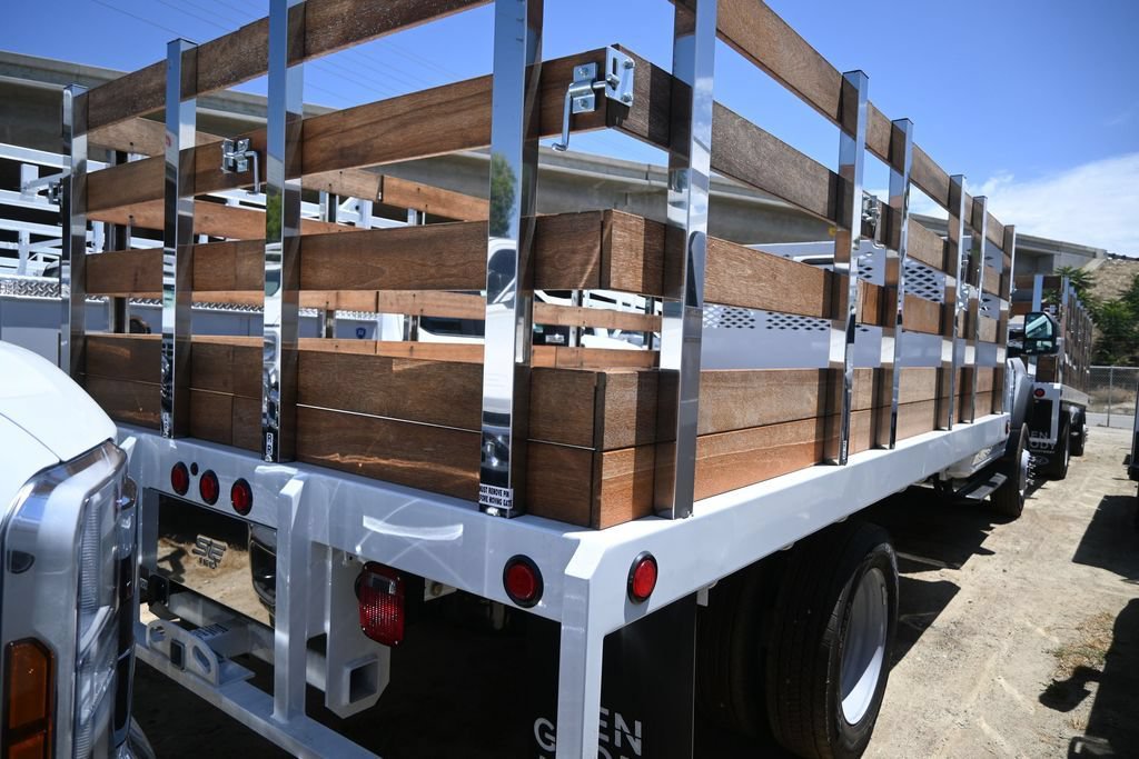 New 2026 Ford F550 2WD Regular Cab Super Duty image 5