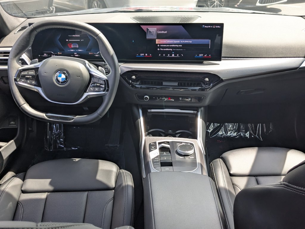 Used 2026 BMW 330i xDrive Sedan w/ Convenience Package AWD/4WD image 2