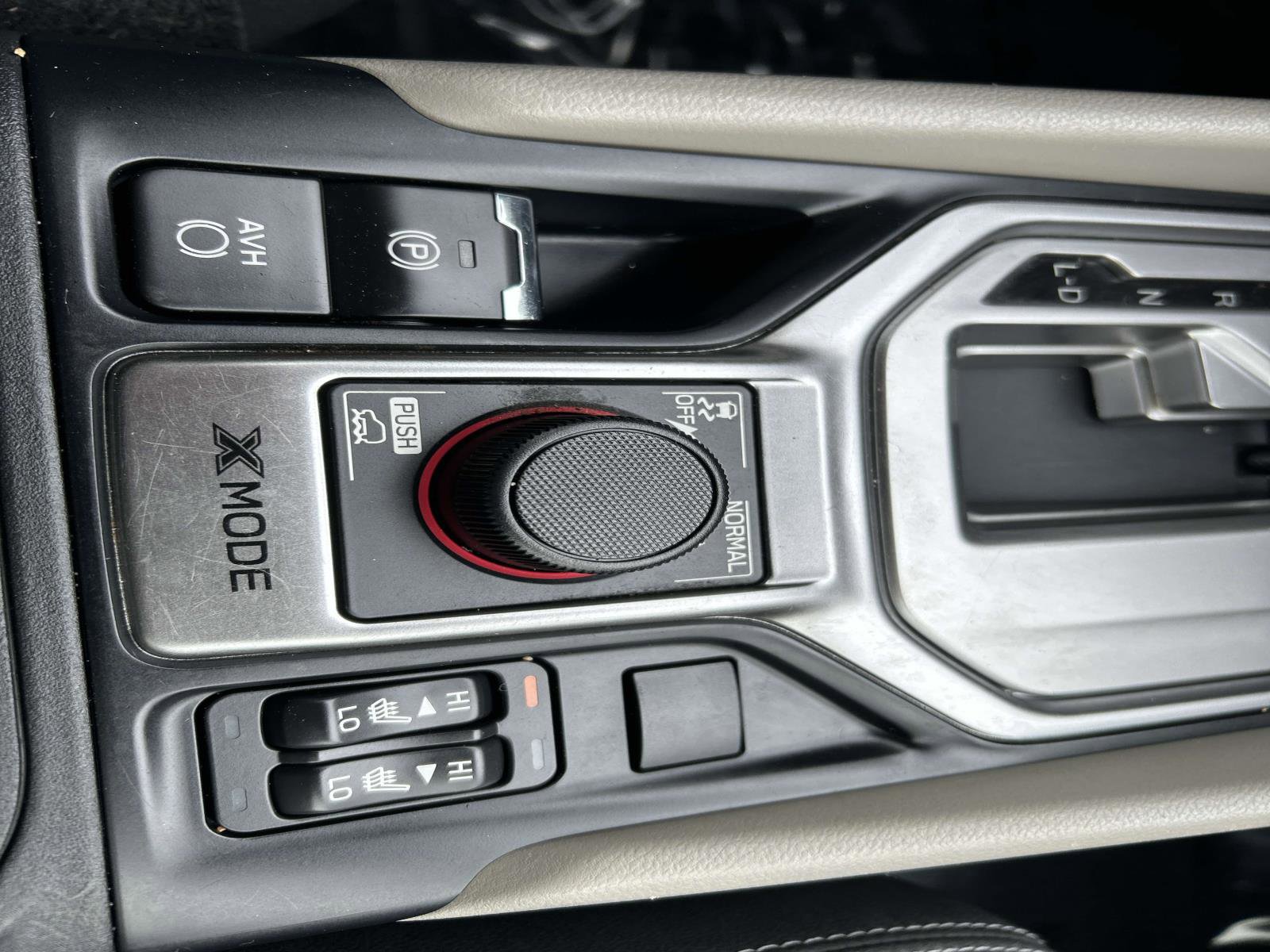 Used 2019 Subaru Forester Premium w/ All-Weather Package image 27