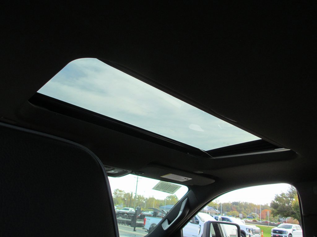 New 2026 GMC Sierra 3500 Denali w/ Denali Reserve Package image 15