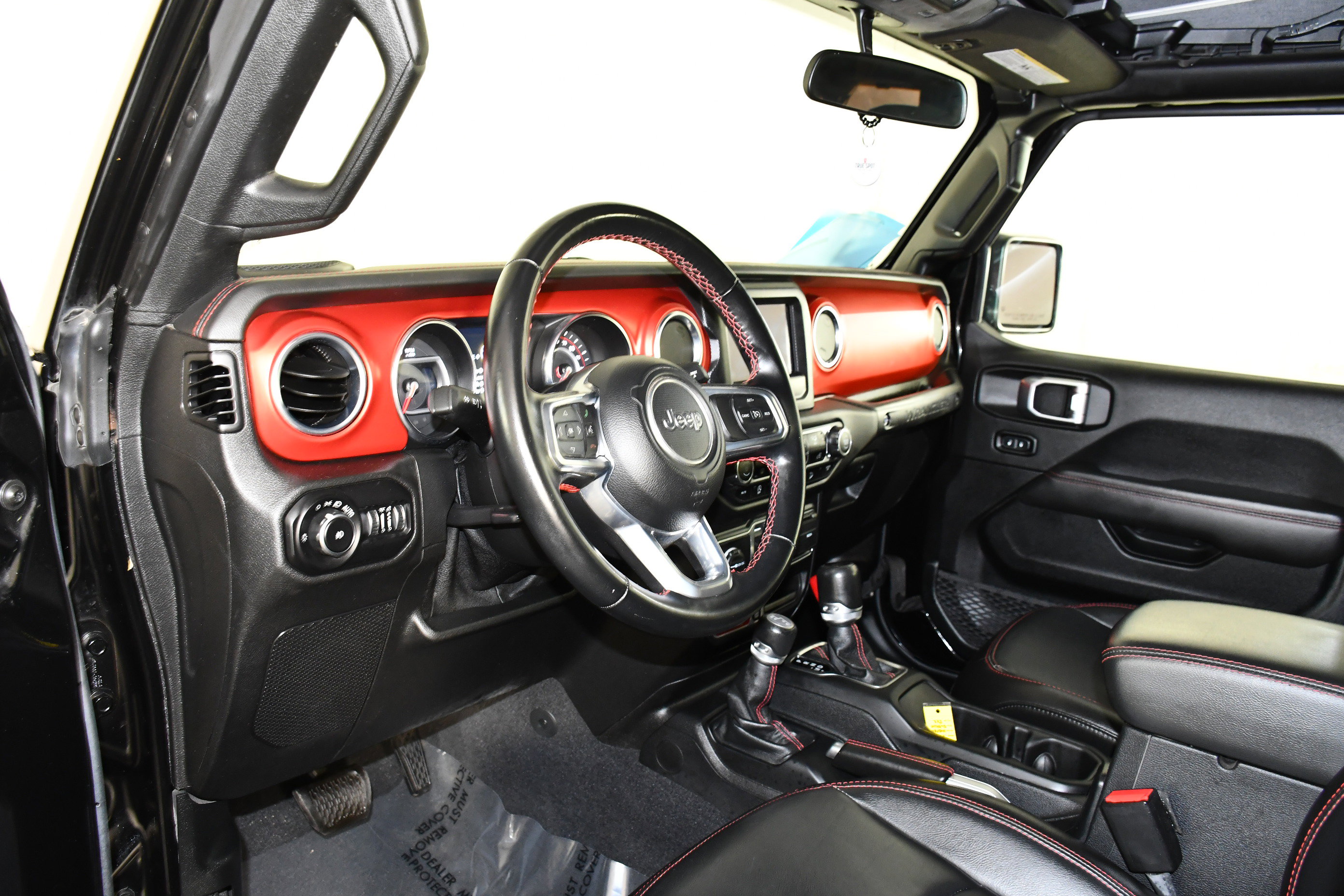 Used 2021 Jeep Wrangler Unlimited Rubicon AWD/4WD image 38