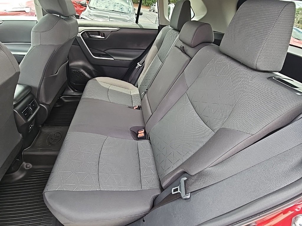 Used 2024 Toyota RAV4 XLE w/ Convenience Package image 13