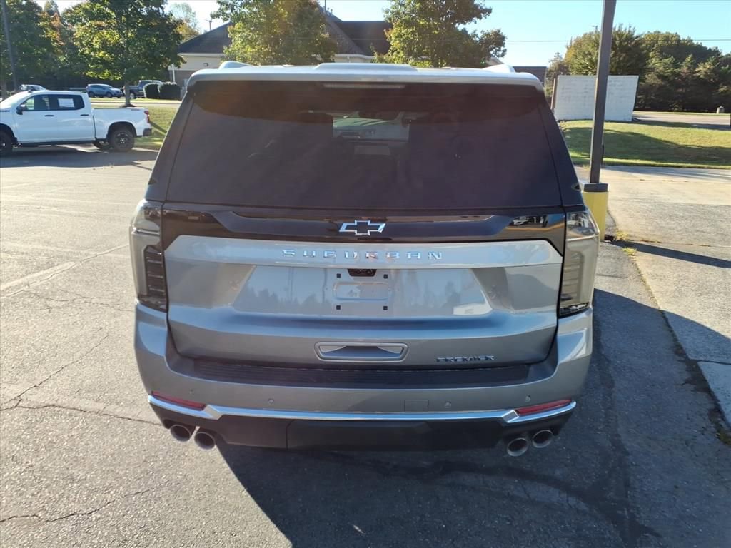 New 2026 Chevrolet Suburban Premier image 4