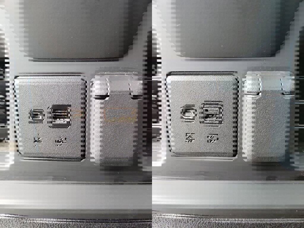 Certified 2021 Chevrolet Silverado 1500 RST image 15