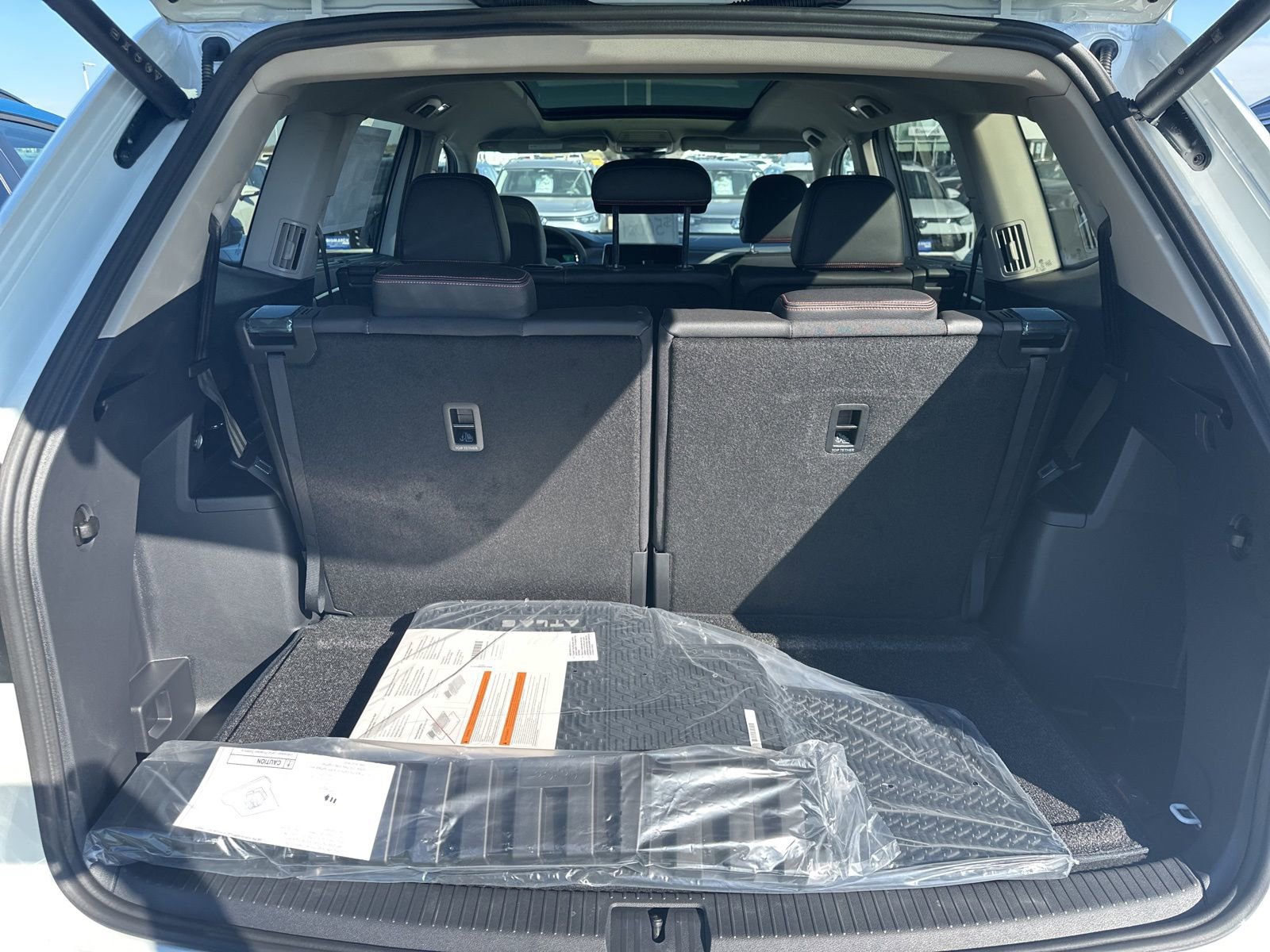New 2026 Volkswagen Atlas Peak Edition image 33