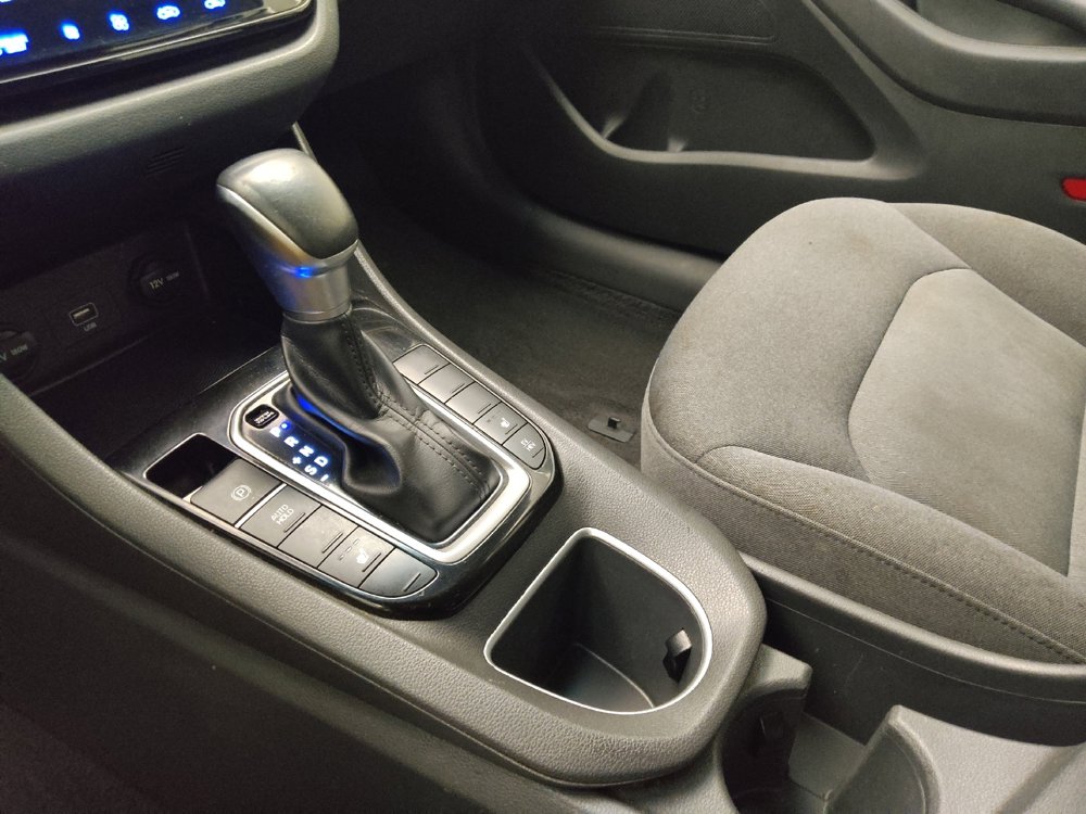 Used 2022 Hyundai Ioniq SE FWD image 26