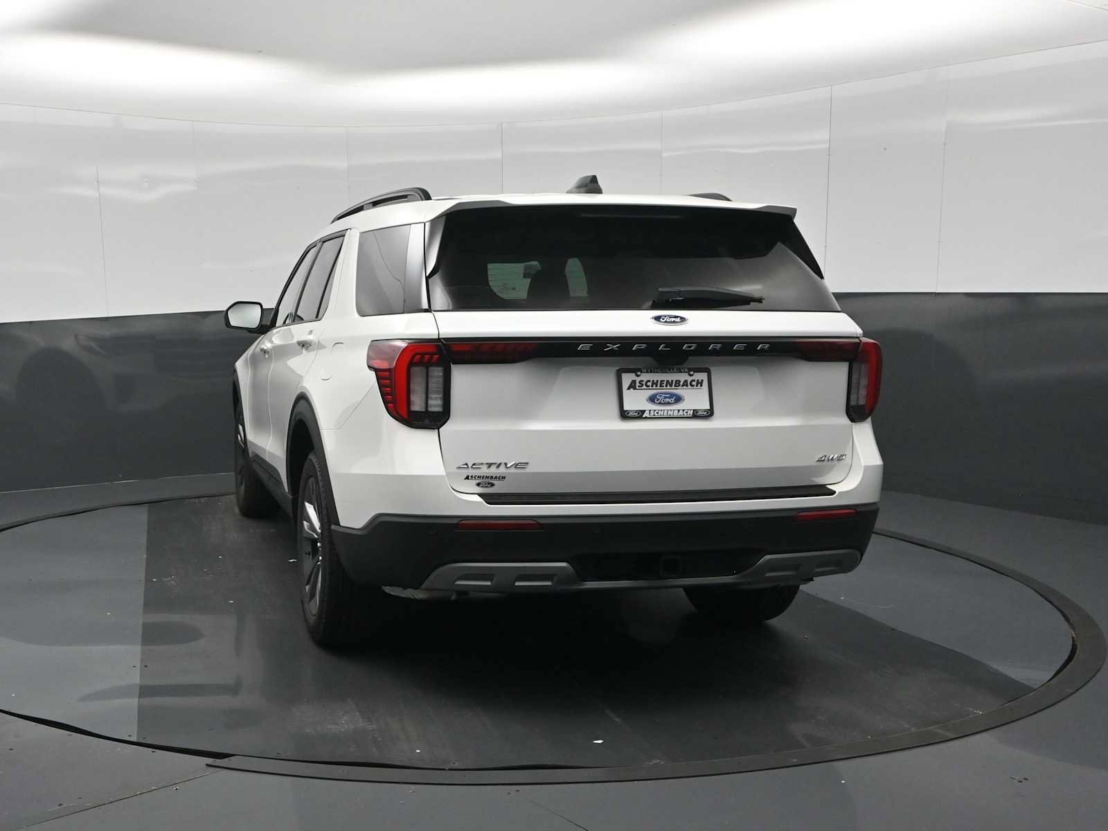 New 2026 Ford Explorer Active w/ Active Comfort Package AWD/4WD image 7