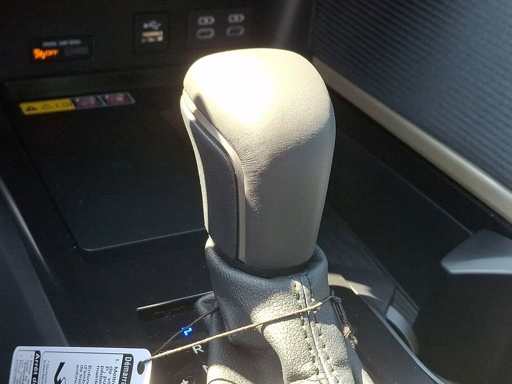 New 2026 Toyota Camry Hybrid image 18