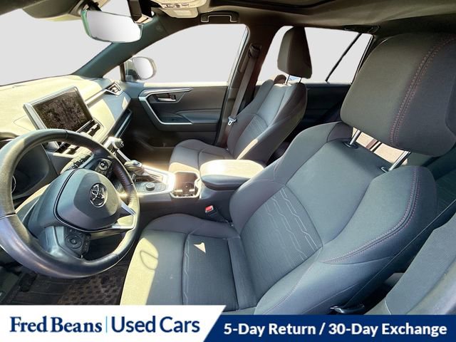 Used 2023 Toyota RAV4 SE w/ Weather & Moonroof Package image 23
