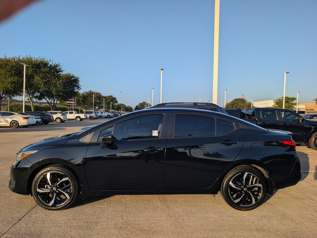 Certified 2025 Nissan Versa SR w/ Trunk Package FWD image 3