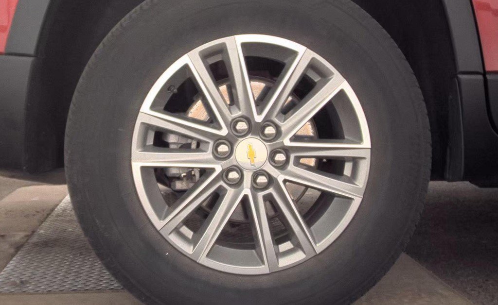Certified 2023 Chevrolet Traverse LT image 7