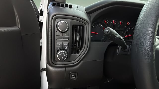 Used 2025 Chevrolet Silverado 2500 Custom w/ Custom Value Package AWD/4WD image 24