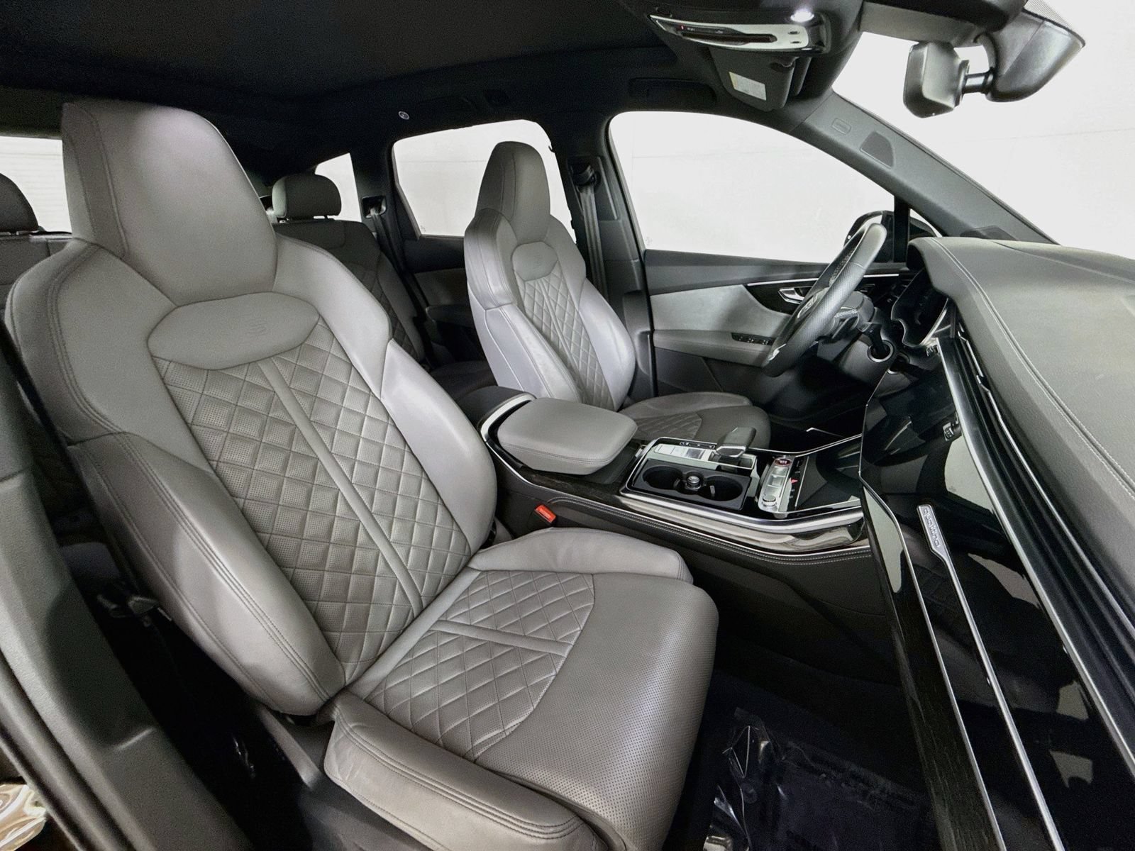 Certified 2023 Audi SQ7 Prestige w/ Sport Package AWD/4WD image 28